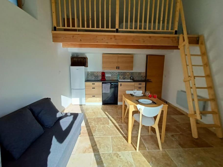 Gite De Charme Avec Jacuzzi Face Au Mont Ventoux Crestet Exterior foto