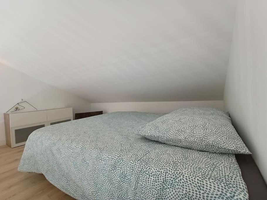 Gite De Charme Avec Jacuzzi Face Au Mont Ventoux Crestet Exterior foto